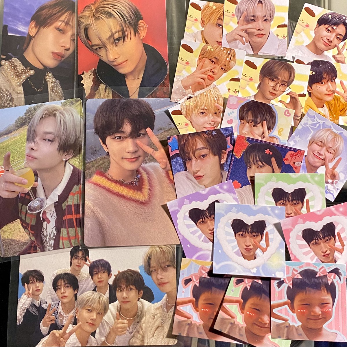 Christmas giveaway for Engene 🎁🎄

(2) winners
       • 1 winner for each set 
       • set A (1st pic), set B (2nd pic)

— mbf, rt, and like.
— reply which set would you like to get.
— free pf and sf, for PH engenes only!

ends on December 22, 12 nn! 🗓️