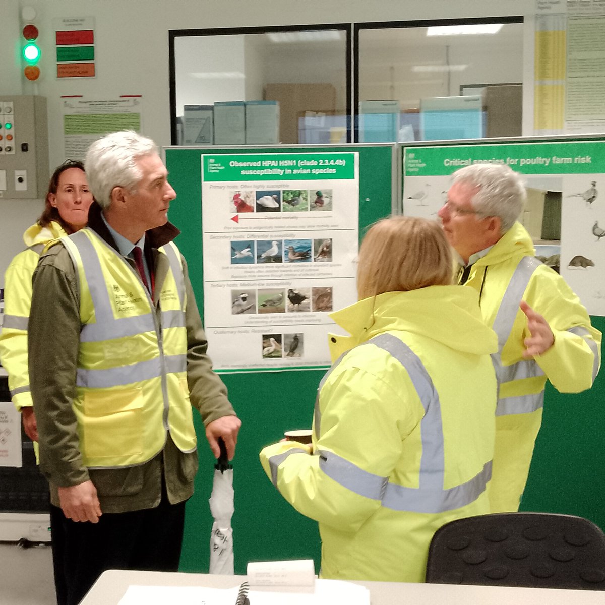 The new Minister for Biosecurity, Animal Health and Welfare, Lord Douglas-Miller, visited APHA Weybridge today to hear about our work on #AvianInfluenza, #BovineTB and #VectorBorneDisease and the steps we're taking to future-proof UK animal health capability. <a href="/DefraGovUK/">Defra UK</a>