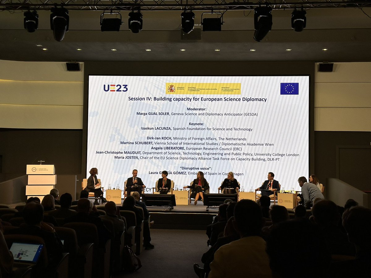 Brian Li Han Wong (@brianwong_) on Twitter photo During the final session of #EUSciDipMadrid, we’re discussing the importance of #capacitybuilding & #training for European #ScienceDiplomacy.
Great to hear examples of good practice from <a href="/DA_vienna/">Diplomatische Akademie Wien</a>, <a href="/ERC_Research/">European Research Council (ERC)</a>, <a href="/UCLSTEaPP/">UCL STEaPP</a>, <a href="/sciencespo/">Sciences Po</a>, <a href="/SciDipAlliance/">European Union Science Diplomacy Alliance</a> & <a href="/NetherlandsMoFA/">Ministry of Foreign Affairs - The Netherlands</a>! 👏 During the final session of #EUSciDipMadrid, we’re discussing the importance of #capacitybuilding & #training for European #ScienceDiplomacy.
Great to hear examples of good practice from <a href="/DA_vienna/">Diplomatische Akademie Wien</a>, <a href="/ERC_Research/">European Research Council (ERC)</a>, <a href="/UCLSTEaPP/">UCL STEaPP</a>, <a href="/sciencespo/">Sciences Po</a>, <a href="/SciDipAlliance/">European Union Science Diplomacy Alliance</a> & <a href="/NetherlandsMoFA/">Ministry of Foreign Affairs - The Netherlands</a>! 👏