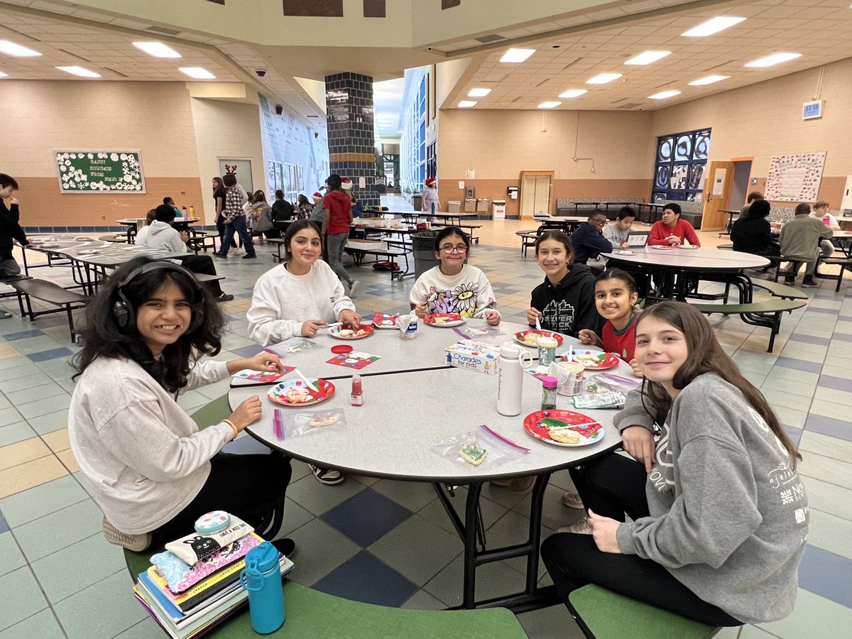 So much fun cookie decorating in our Peer-to-Peer class! Holidays are certainly around the corner and we are all feeling the spirit and joy. #novipride ⁦@NCSD⁩