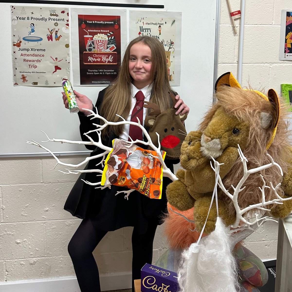 Today's winner of Year 8 Advent Day 9 is... Ella T!

Ella is model student, and always takes part, works hard, and does the right thing !
Enjoy your sweets !
📞🥳🦁😍🍬🍭
#Adventmatters #Attendancematters #TPWHDTRT #Makingtheprideproud