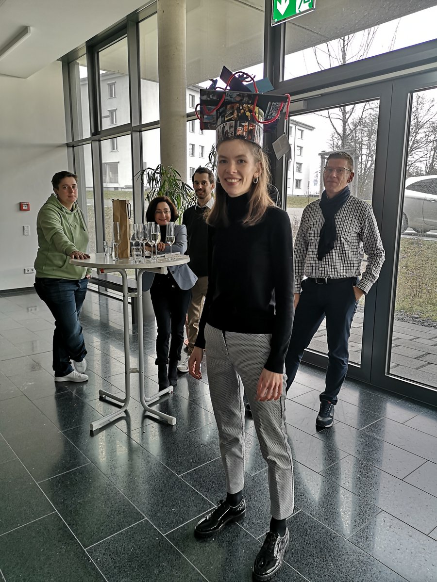 GSLS (@gslsuniwue) on Twitter photo 🚀✨#GSLS achieved a remarkable feat with four successful defenses in a single day during the #YearEndSprint2023!🌟Huge congrats to Nina Schukraft and all the new PhDs 🎓👏 May your goals be met. #PhD #Success <a href="/Uni_WUE/">Universität Würzburg #UniWürzburg</a> 🚀✨#GSLS achieved a remarkable feat with four successful defenses in a single day during the #YearEndSprint2023!🌟Huge congrats to Nina Schukraft and all the new PhDs 🎓👏 May your goals be met. #PhD #Success <a href="/Uni_WUE/">Universität Würzburg #UniWürzburg</a>
