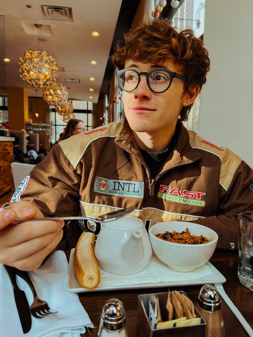 Breakfast ? https://t.co/O2SvP3B3Np