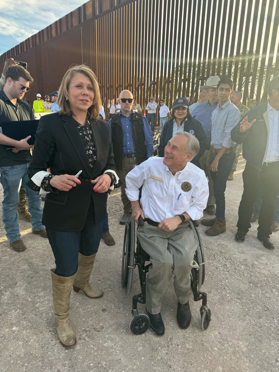 Yesterday, I joined Governor @GregAbbott_TX, Lt. Governor @DanPatrick, @JaceyJetton, @StanKitzmanTX, & @ManoForStateRep in Brownsville to sign our SB 3 into law. This historic bill contains $1.5 billion for border security operations & the construction, operation, & maintenance…