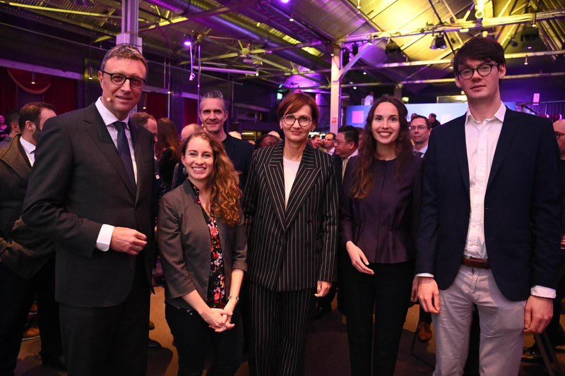 Wir bauchen eine offene Gesellschaft!
Speech at our annual reception in Berlin on Dec 12 (in German):
youtube.com/watch?v=ooJZSU…