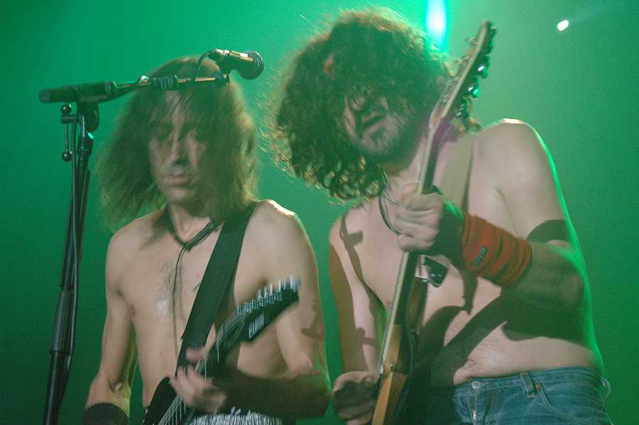 notasdeayeryde1's tweet image. Programa 20.12.2023 6ºTemporada-Episodio 019(#273)
Especial Extremoduro ( y V) + Emergentes;
@ModBlaiseMusic  
@MikeTeller  
@LosNodoyunas 
@EkkoRock  
@Jeromarin14
@thedieseldogs
@richardevans 
@lospasajeros_
@amanndacanales