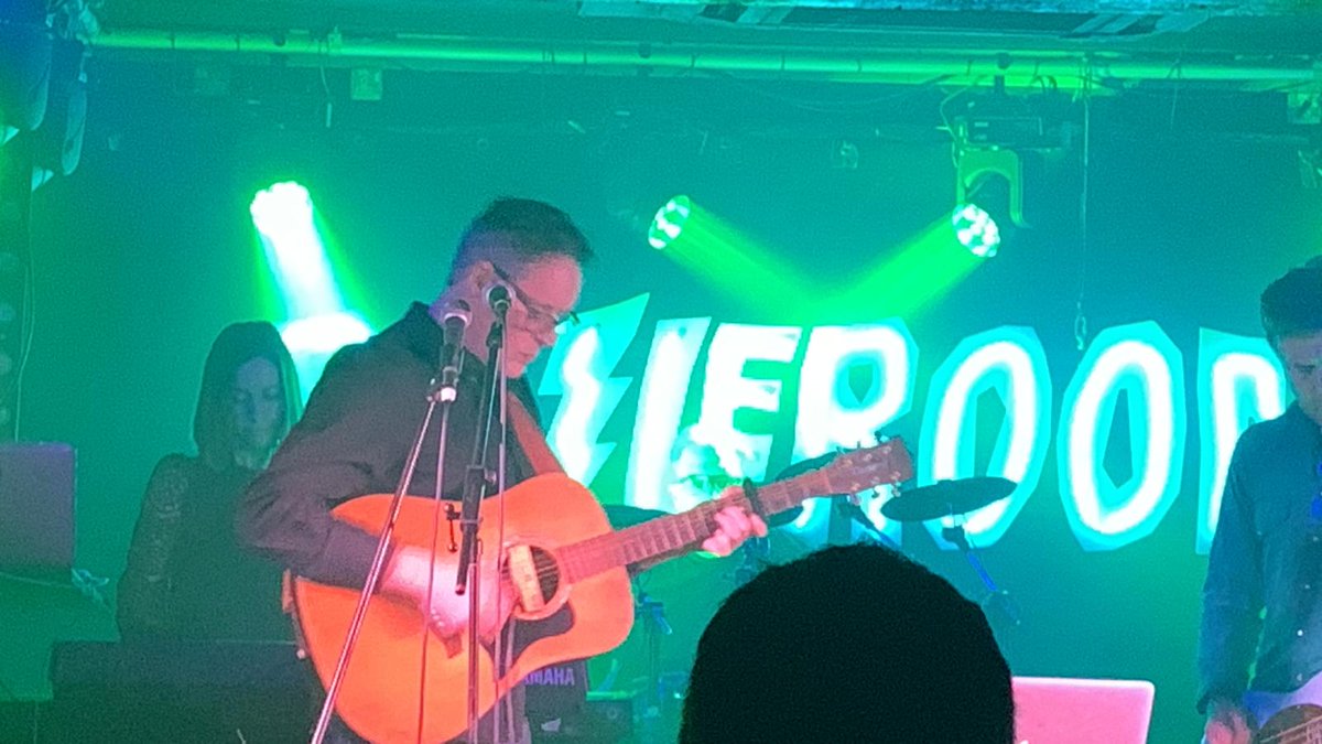 Thanks for a great evening at The Boileroom on Saturday everyone. We had a lovely time. Also special thanks to @claudiastarkmusic and @mattmodes1 for their fabulous support sets. @mixedmetaphormedia @emptytrainsuk @indiechristmas