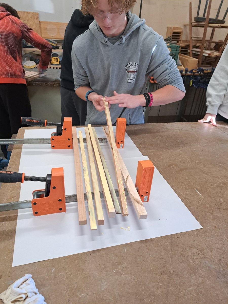 Looks like a mess.  It will be a beautiful set of four coasters by Friday.  #woodworking #cncrouter #woodworkingeducation