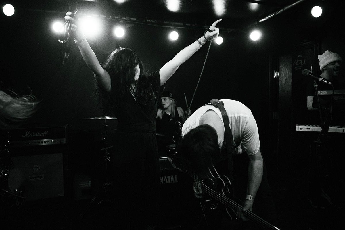 Massive thank you to everyone that came out and packed The Black Heart last Thursday night and joined us for some fucking loud festivities! We loved that so, so much🤝🏼👏🏻

Also thanks to our friends in <a href="/RapturousLive/">Rapturous</a> and @safariinnband for absolutely killing it 🫶
📸 Tosh Marshall