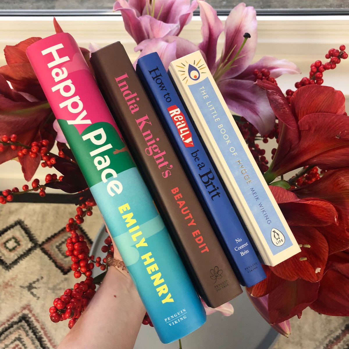Looking for a last minute Christmas present? Here are just a couple of books we think make the perfect gift: ✨ Happy Place ✨ India Knight’s Beauty Edit ✨ How To Really Be A Brit ✨ The Little Book Of Hygge