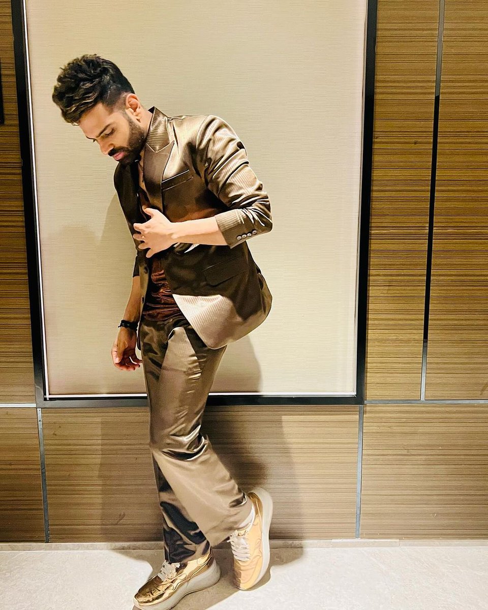 Sreeram_singer's tweet image. 🤎

#SRC #Sreeramachandra