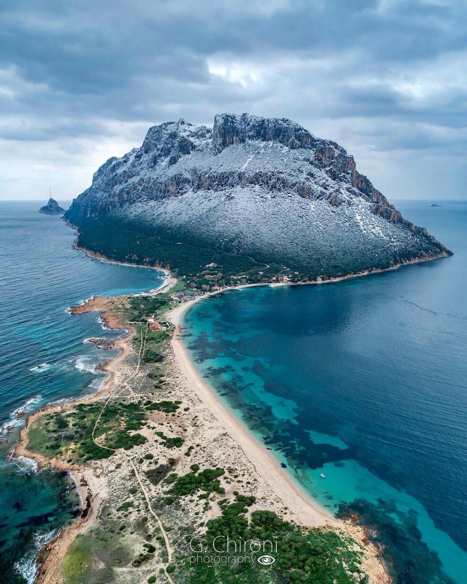 Something to love…
#Sardegna #Sardinia #Italy #Tavolara #ile #isle #seascape #NaturePhotograhpy #mer #mare