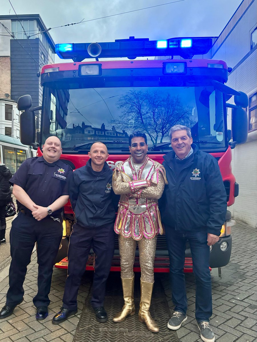 ✨Bringing the magic of panto to @nottmhospitals TV Doctor & presenter @DrRanj who plays Spirit of the Bells, in Dick Whittington helped bring some of the magic of panto to the hospital’s patients & staff accompanied by Fire Officers from Red Watch, Arnold Fire Station @nottsfire