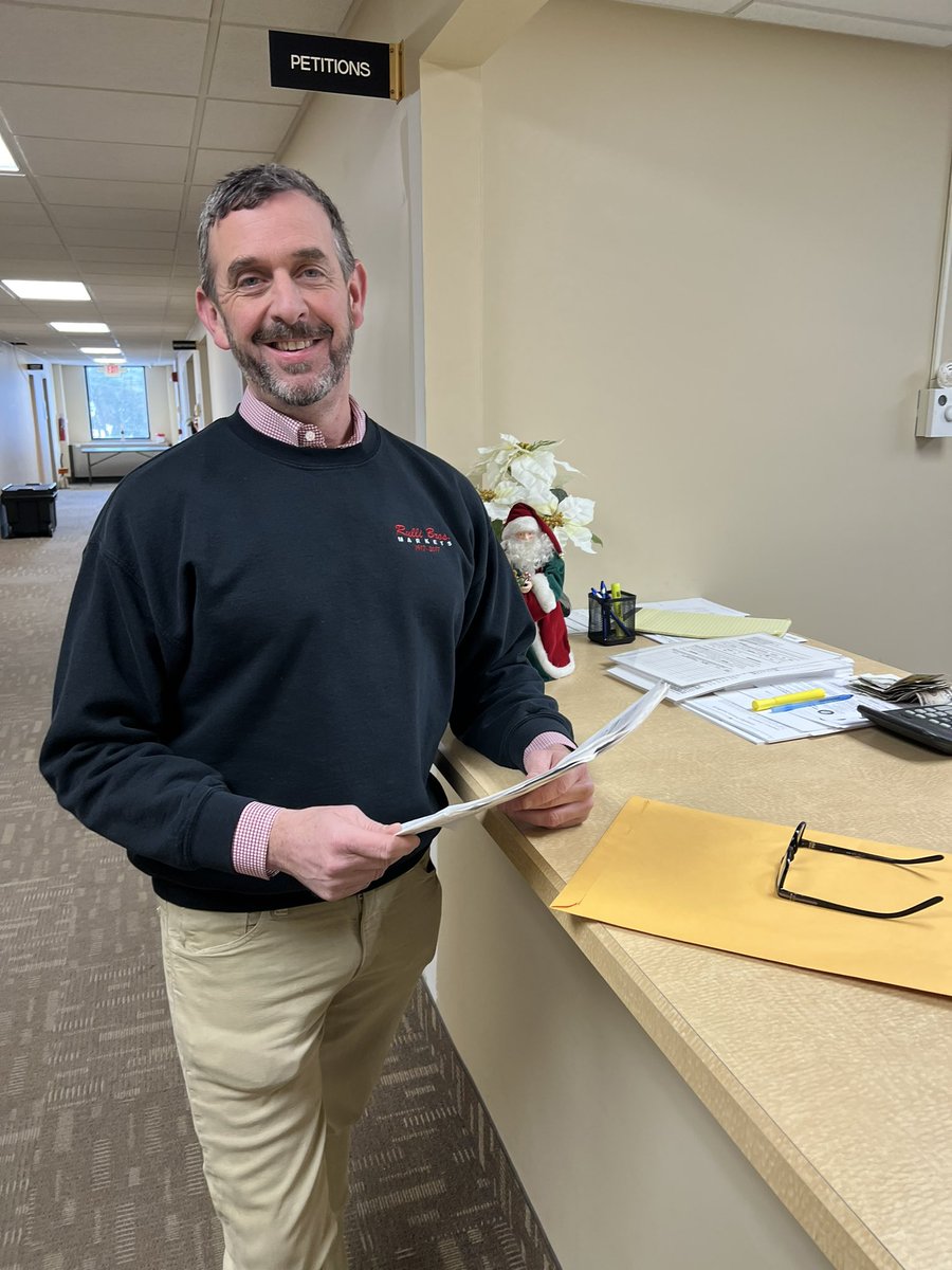 michaelrulli's tweet photo. Officially filed to run for Ohio’s 6th Congressional District! 

As your State Senator, I’ve stood up for our small businesses, the Second Amendment, and the working families across the valley. 

I look forward to continuing my work as your next congressman! https://t.co/WLgwAhnmWY