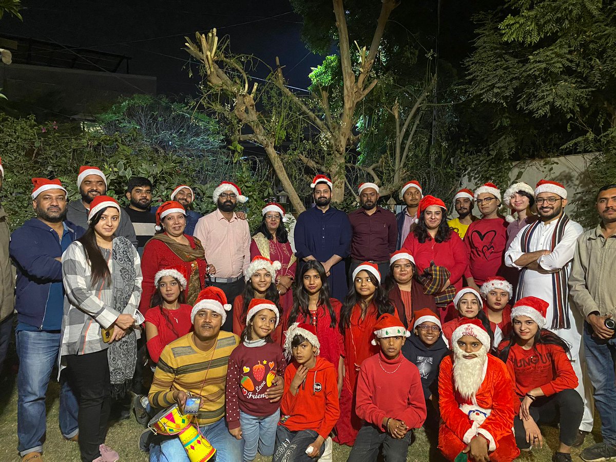 MJibranNasir's tweet photo. Earlier today a delegation of local Christian community leaders led by Pastor Ghazala Shafique and Luke Victor visited my house to sing Christmas carols. They all had questions for our Honourable CJ Qazi Faez Isa. Despite Christmas being the most joyous time of the year for Christians they are dedicating the festivities as an opportunity to talk about #Jaranwala incident and demand justice. 

A petition in which Pastor Ghazala Shafique and Luke Victor are petitioners has been pending before Supreme Court since many weeks and is yet to be heard if the Hon' Judges can make time.

This is an appeal to the CJP who before taking his office showed a lot of concern and visited Jaranwala despite not having any case before him on the incident. But now there is a case pending and it require is him to exercise his lawful authority this time.