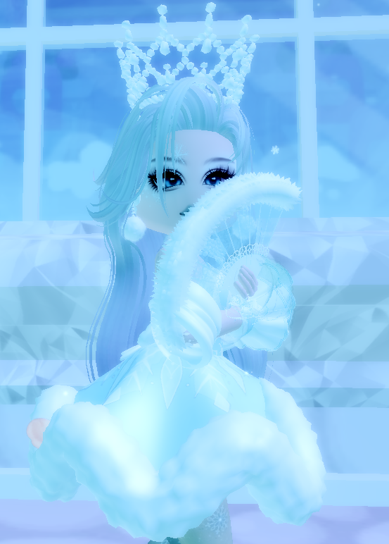 FeEEEEErRRRRT's tweet photo. @SeizariRH @Juwieflan Here is my entry for WINTER WONDER LAND! "Mrs. Frost" ( I used cold blue winter for the light settings in royale high!) https://t.co/je71KvDTwG