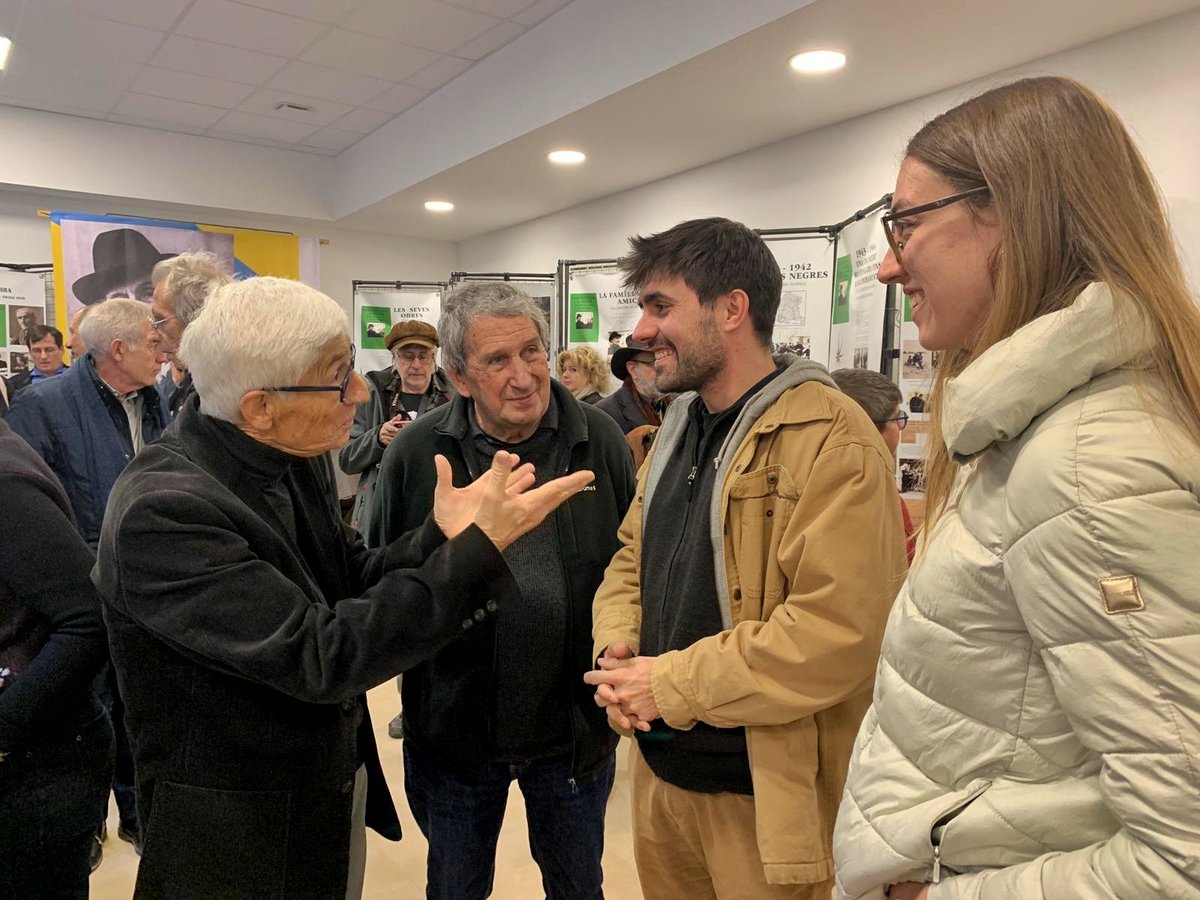 polcabuti's tweet photo. Avui hem estat a Prada a l'homenatge pel 75è aniversari de la mort de #PompeuFabra, convidats per l'Ajuntament de Prada. Teixim ponts per fer de les Jornades Fabra de #Codines un espai de referència que expliqui els Països Catalans a través de la llengua i del Mestre Fabra. https://t.co/UH5ZqF85cM