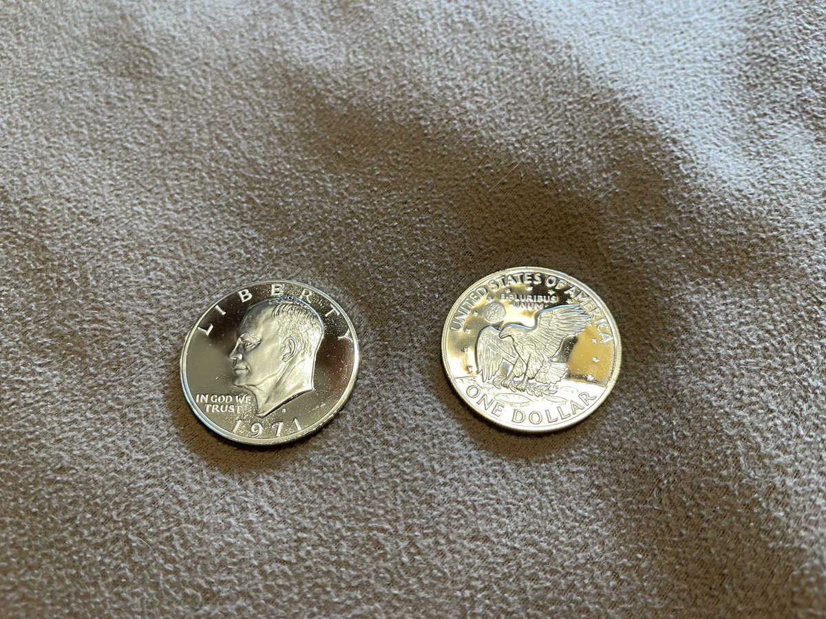 GuyFoote1's tweet image. I just got these in the mail, 1971 S and they are much prettier that i expected. #Stackattack #silversqueeze