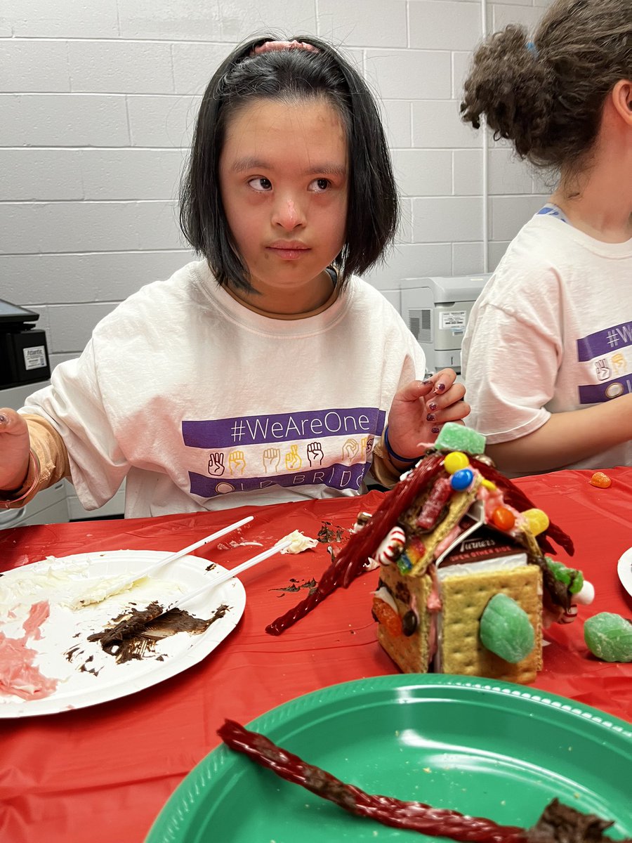 One of my favorite days of Unified is Gingerbread House making day!