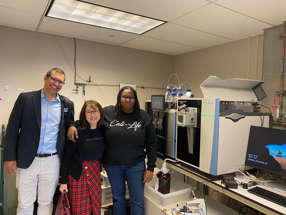 A big thanks to @rosy_TMO and Thermo Scientific for donating this great instrument for teaching the next generation of diverse mass spectrometrists. I am developing an undergraduate course and plan to start a summer program for students from HSI's and HBCU's.