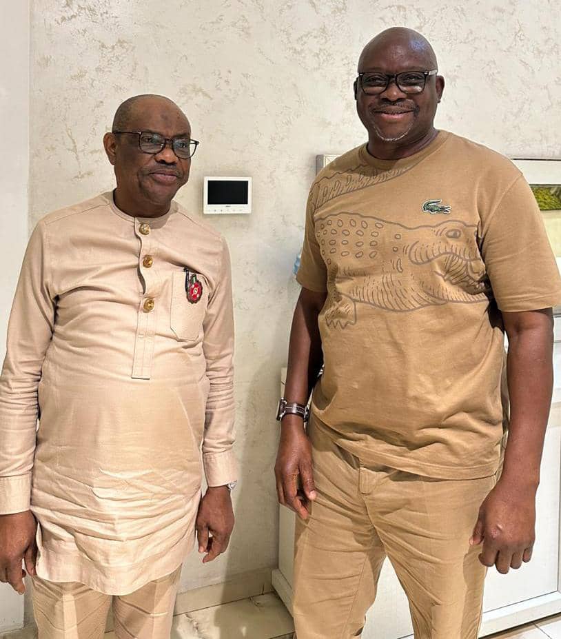 Osokomole with the FCT Minister Nyesom Wike a few minutes ago