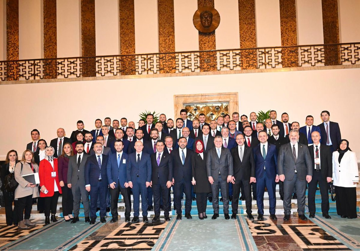 Gençlik ve Spor Bakanlığımızın 2024 yılı bütçesi TBMM Genel Kurulu’nda kabul edildi.

Emeği geçen tüm milletvekillerimize ve çalışma arkadaşlarıma teşekkür ediyorum.

Türk sporuna, gençlerimize ve aziz milletimize hayırlı uğurlu olsun.