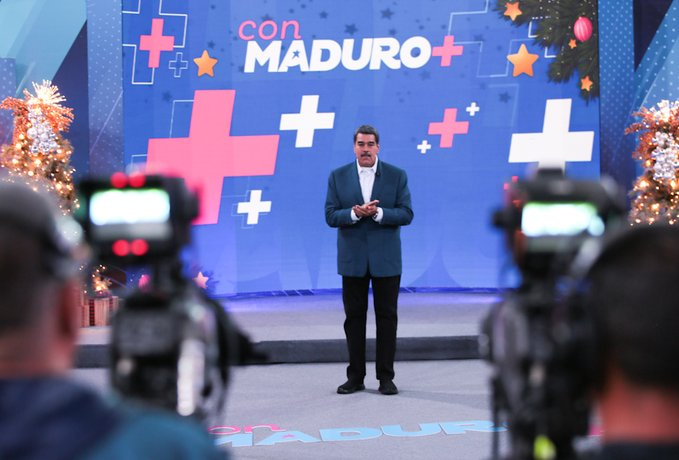 📢¡𝐀𝐬í 𝐥𝐨 𝐃𝐢𝐣𝐨!🇻🇪
Pdte. <a href="/NicolasMaduro/">Nicolás Maduro</a>: Tenemos que cuidar las navidades del pueblos, que nadie venga a dañarle la tranquilidad, la paz y la felicidad a la gente, nadie absolutamente nadie.  
#NavidadEnUnión