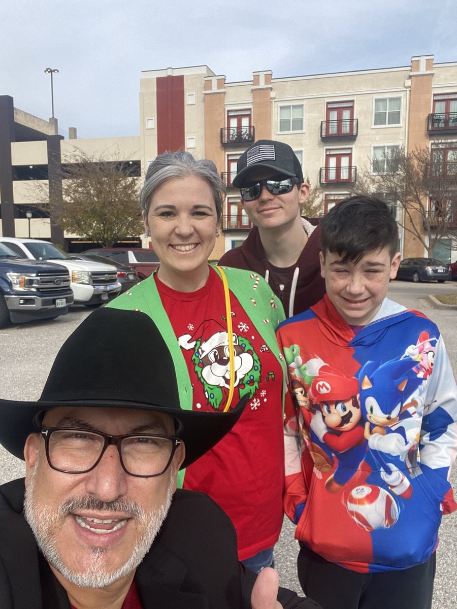 Samantha Phillips M.Ed (@sphillips2622) on Twitter photo Proud to work for a district with <a href="/drlopez23/">Ricardo Lopez</a> as our superintendent! We ran into him out and about today! ⭐️ #GarlandUSA <a href="/BeaverMST_Stars/">Beaver MST</a> Proud to work for a district with <a href="/drlopez23/">Ricardo Lopez</a> as our superintendent! We ran into him out and about today! ⭐️ #GarlandUSA <a href="/BeaverMST_Stars/">Beaver MST</a>