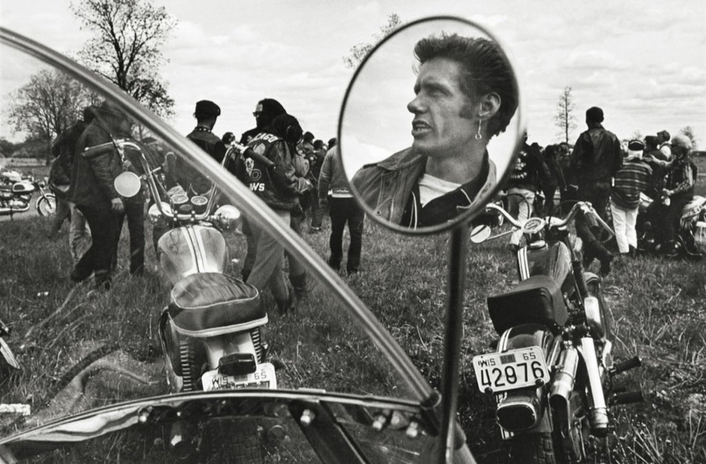 ❗Publisher feature alert❗ Visit ICP's shop to find selections from Twin Palms Publishers this December only, including "Winogrand Color;" "Allen Ginsberg: Photographs;" "Jim Mangan: The Crick;" "Disfarmer," Bruce Davidson’s "Brooklyn Gang," and Danny Lyon’s "The Bikeriders."