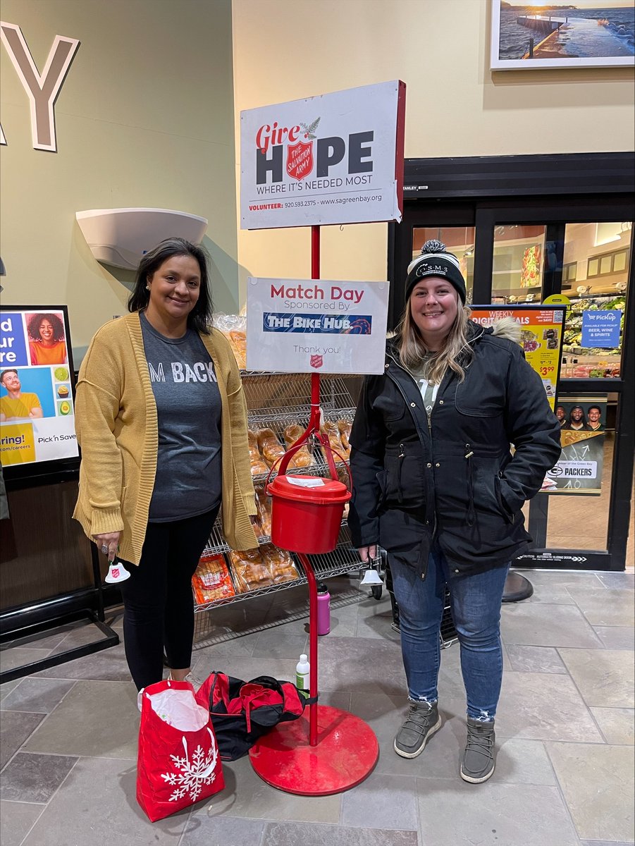 OSMSGB's tweet image. It is the season of giving, so our OSMS staff gave some of their time to Bell Ring for The Salvation Army! We are proud to support an organization that helps give back to our communities! 🔔🎄🎁
@salvationarmy