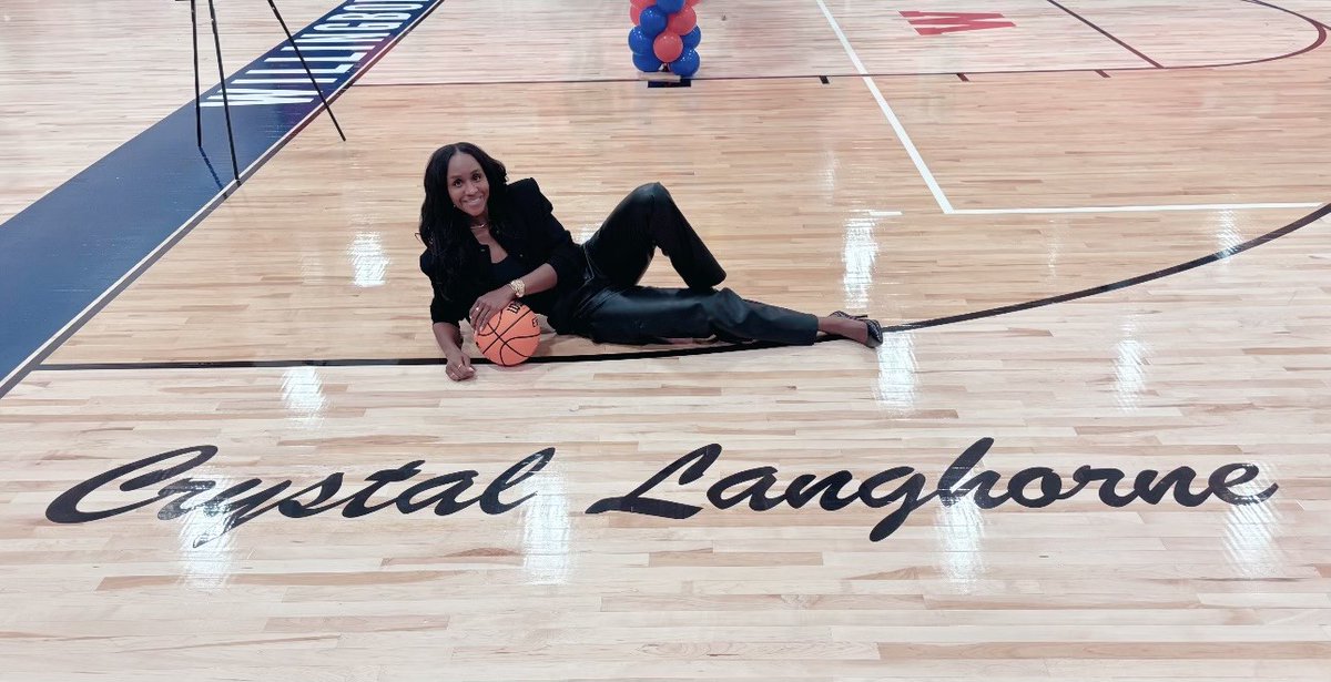 On the court forever 🫶 Willingboro High School honored 2x Storm champion and director of Force4Change @crystalanghorne by renaming their gym in her honor! She is the school's all-time leading scorer with 2,776 points.