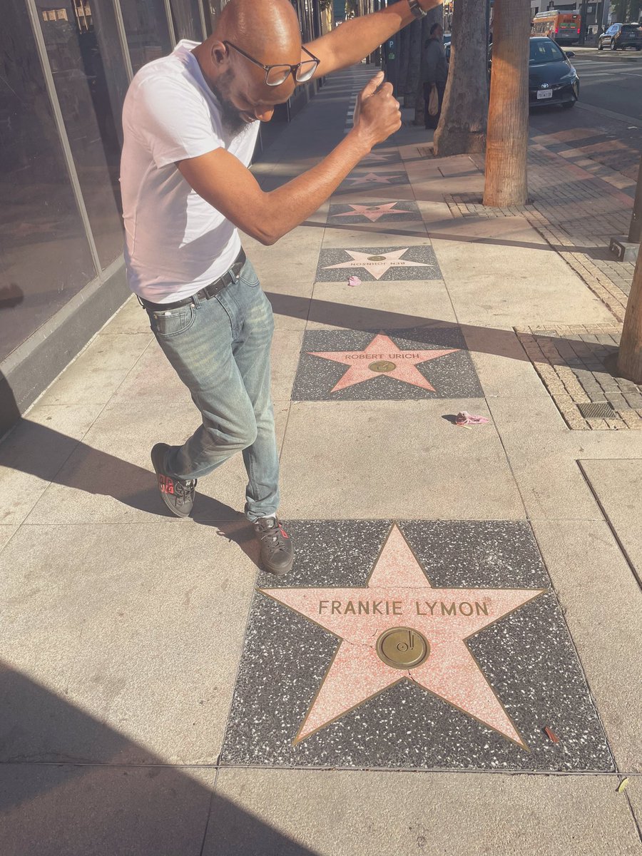 pook2301's tweet image. Hadta busta move for Frankie 1 time🤷🏾‍♂️🕺🏿 #GoodyGoody #WhyDoFoolsFallInLove