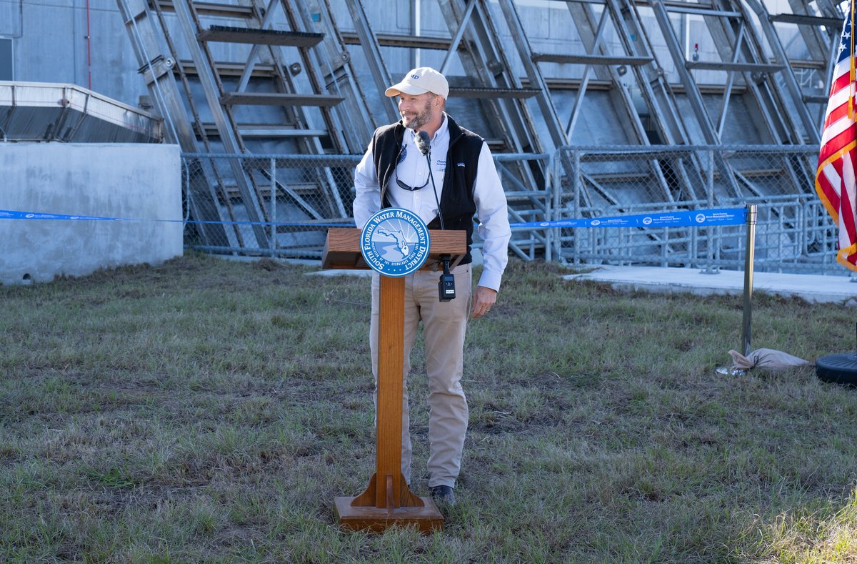 🎉Celebrating a New Pump Station for the Caloosahatchee (C-43) Reservoir!🎉

Another #Everglades project reaches a major milestone as we cut the ribbon on this new pump station! The station contains 4 pumps, and each can move 170,000 gallons of water a minute.