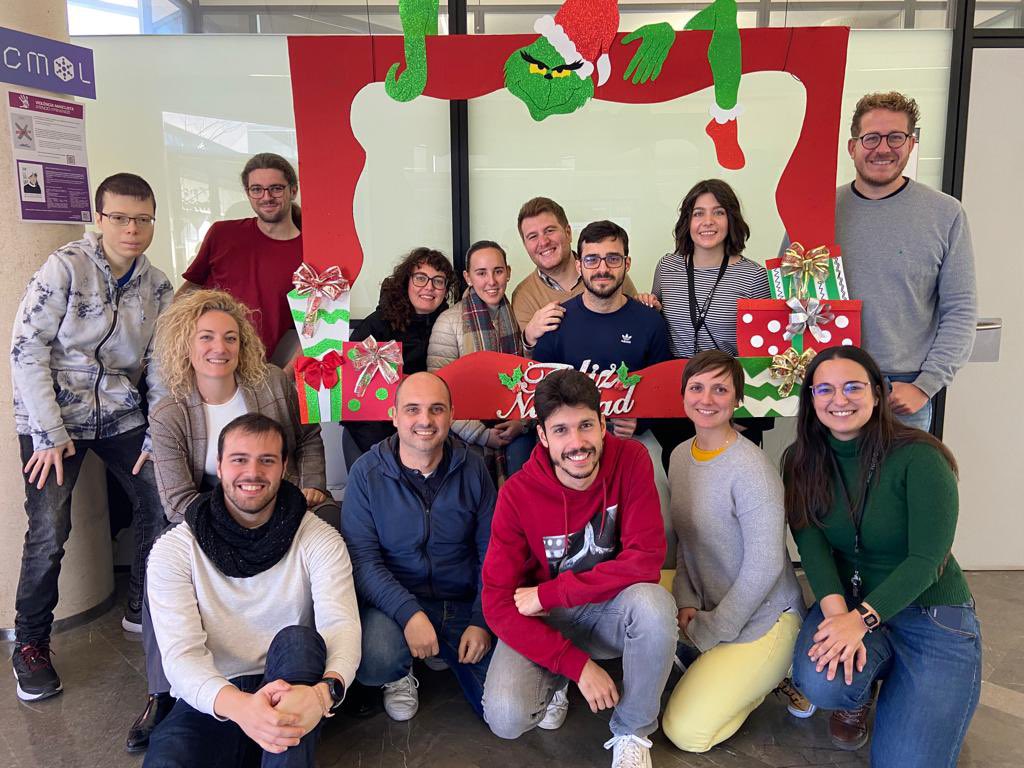 From the @CELgroup we wish you all Merry Christmas ... and lots of original ideas 💡 to achieve your scientific 🥼🧪 goals in 2024
<a href="/ICMol_UV/">ICMol</a>