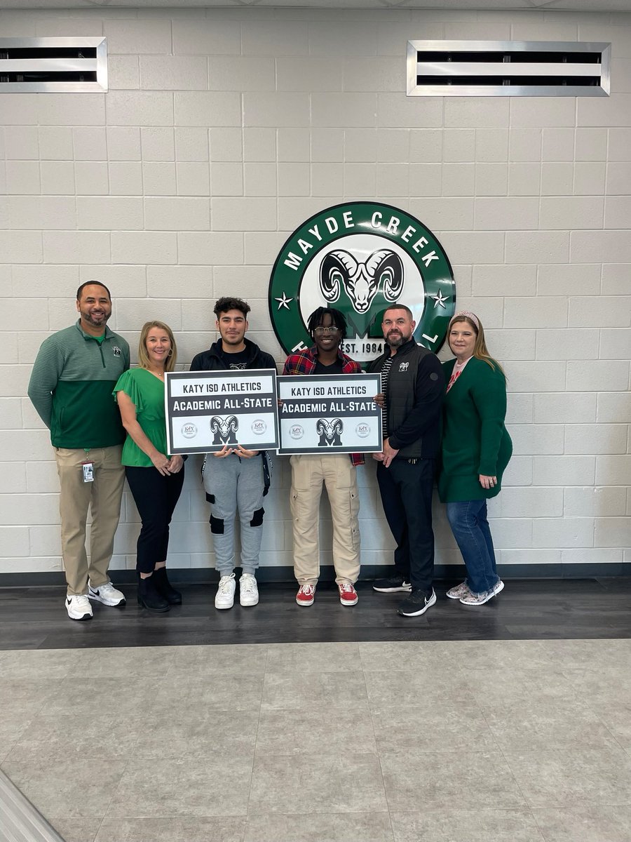 Congratulations to Amadou Khan and Charbel Merhi for earning THSCA Academic All State in Football! These young men worked extremely hard on and off the field to earn this honor! @katyisd #TheCreekIsRising