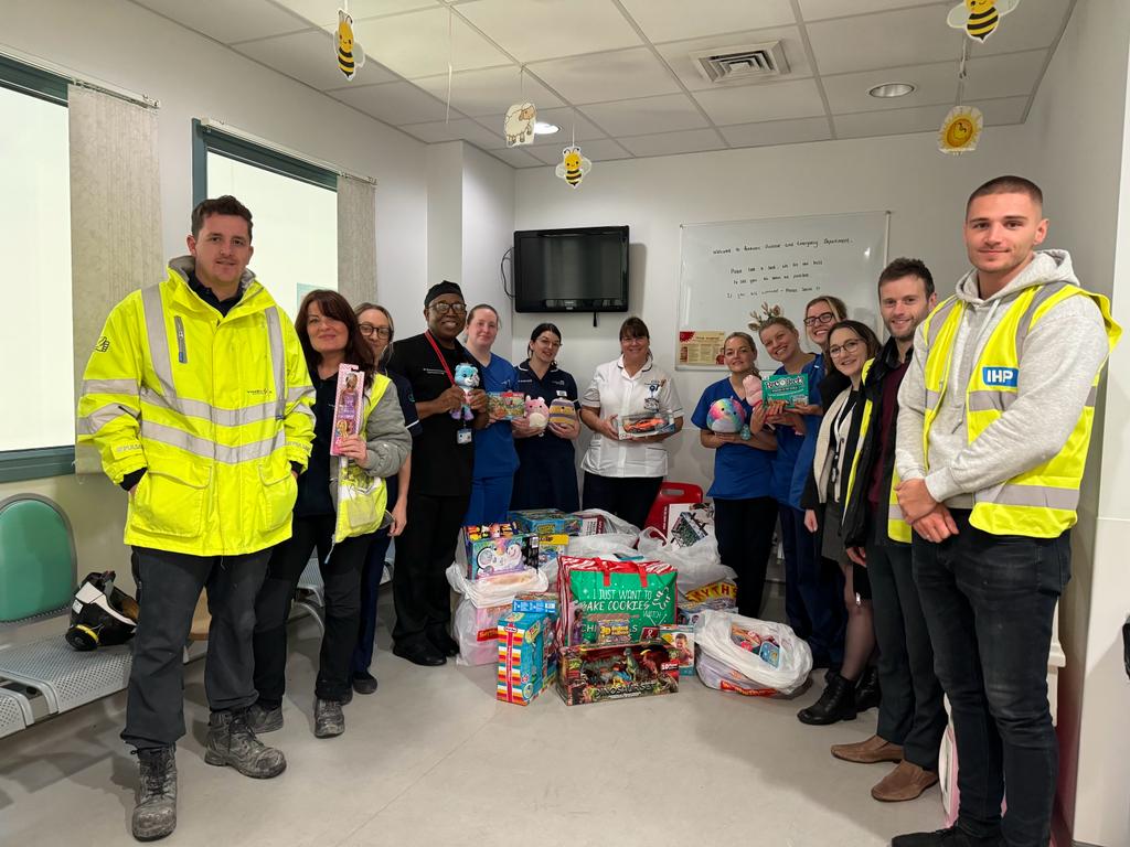 Tameside ED Scheme (@edscheme_tgh) on Twitter photo Amazing donation of presents from our contractor IHP for the children & young people who will be inpatients over the festive period <a href="/UC_tgicft/">UrgentCare_TGICFT</a> ๐คฉ๐๐ซถ Amazing donation of presents from our contractor IHP for the children & young people who will be inpatients over the festive period <a href="/UC_tgicft/">UrgentCare_TGICFT</a> ๐คฉ๐๐ซถ