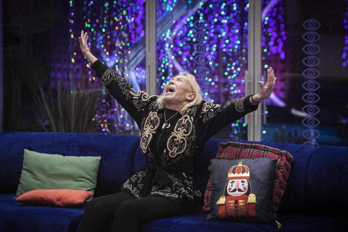 rafaglaf99's tweet image. A seguir votando, vota GANAR Laura Bozzo en la app de Mitele #LAURABOZZOGANADORA #GHVIP19D #GHVIP18D #CrisPorta19D #GHVIP8 #GHVIP #GHDÚO