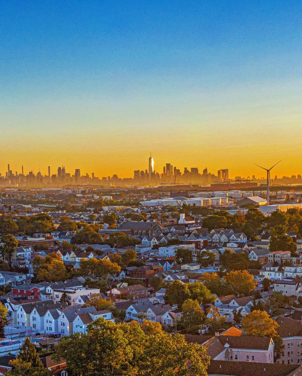 Visit_NJ's tweet photo. A view only Jersey City can deliver.
📍: Jersey City, NJ 
📷: @jerseyphotographer (via Instagram)
#VisitNJ #JerseyCity #NJSunsets https://t.co/EP5g0Iqlxe