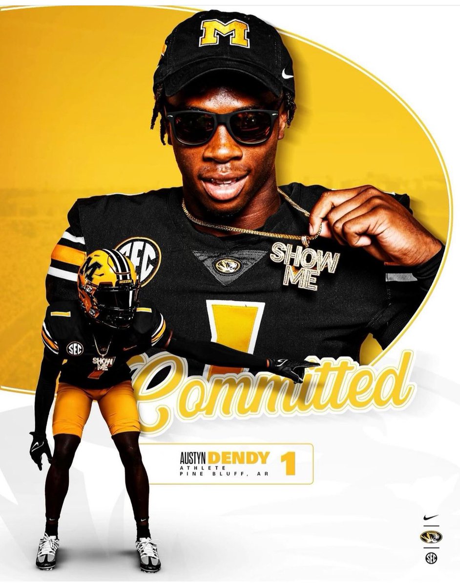 FAB44TV_'s tweet photo. Christmas 🎄came early for @SEC Coach of the Year @CoachDrinkwitz he just landed 🎯 #1 Player in Arkansas Congrats to 4 ⭐️ @courtney_C2024 on his commitment to @MizzouFootball #MIZ 🐯🏈 He’ll be joining his teammate @AustynDendy #DoubleTrouble #DynamicDuo @PBZebrasFB https://t.co/oijMZGkfw0