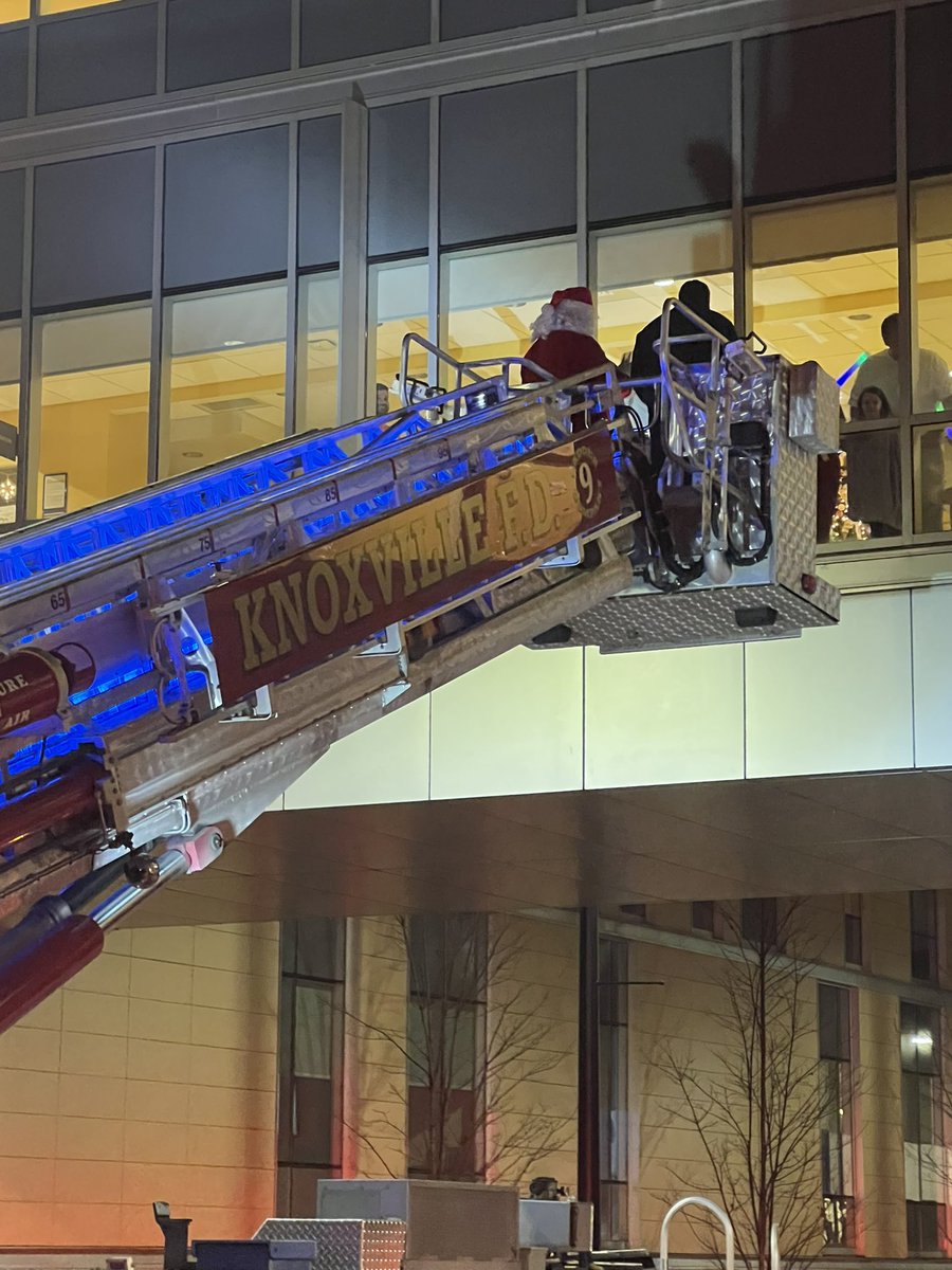 We were honored to be able to be apart of the annual “Shine Our Lights” event this evening. Thank you @easttnchildrens for inviting us.
