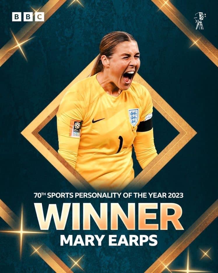 Strong female role model &amp; a Keeper. What’s not to be proud of?  Get in!!!!!  however now I’m NEVER going to get a <a href="/Maryearps1/">Maryearps</a> t-shirt or hoody 🤦🏻‍♀️😉 #mearps #lionesses