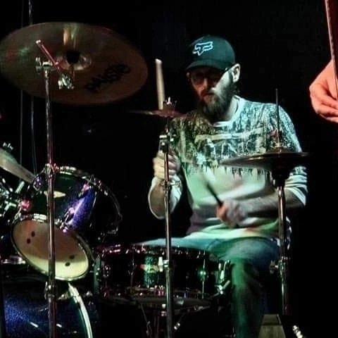 Huge birthday shoutout to our drummer Mike Tipton!