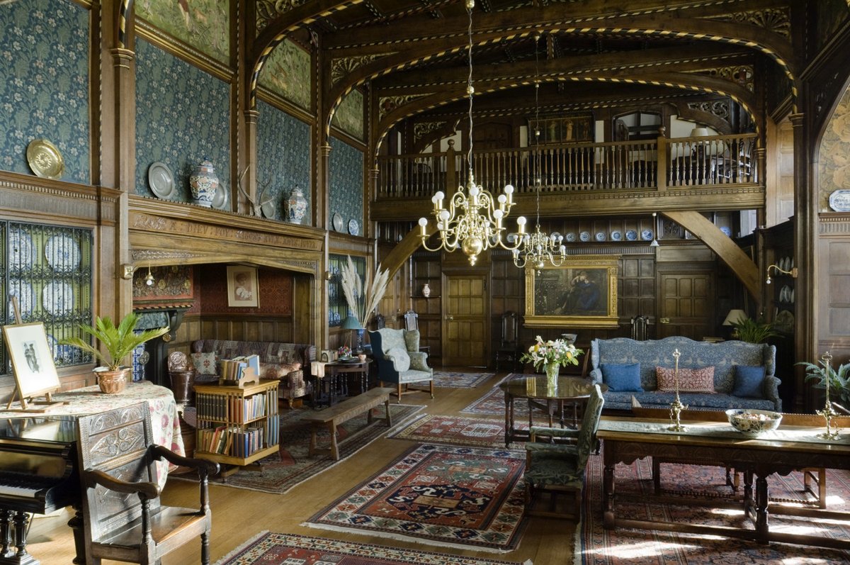 Check out January’s @PeriodLivingMag for a 6-page feature on @NTWightwick. The #artsandcrafts property in #Wolverhampton has beautiful interiors and a fascinating story to tell. Plan your visit 👉bit.ly/3NrVmJx #ntmidlands #nationaltrust #williammorris