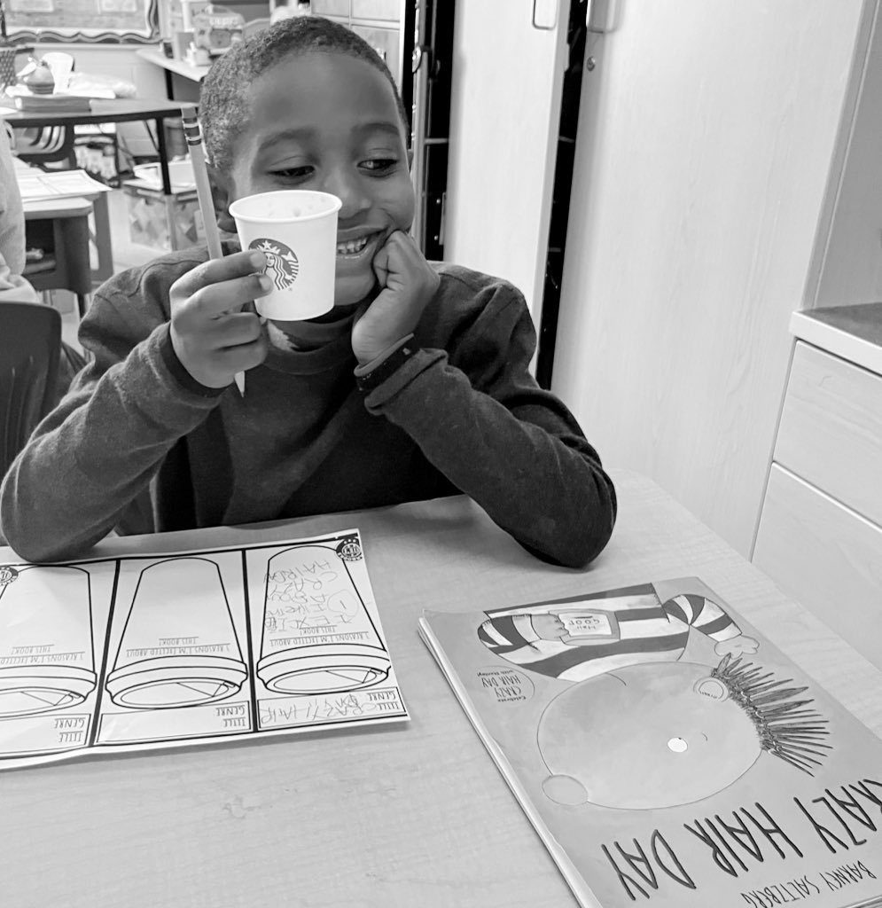 NolanNavigators's tweet photo. I loved combining our science experiment of reversible and irreversible changes with getting to taste some new star books. We also practiced maintaining a café voice level. Today was a win-win for our classroom in December. @MEDatBCE https://t.co/nBHwzfDqfD