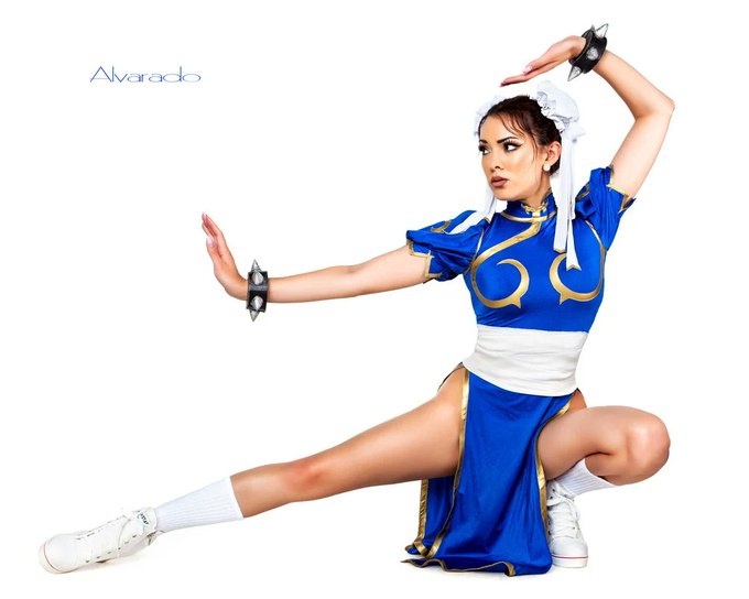 Watch Joanie Brosas ✈️ SDCC #814's leaked NSFW photo on TwXstars