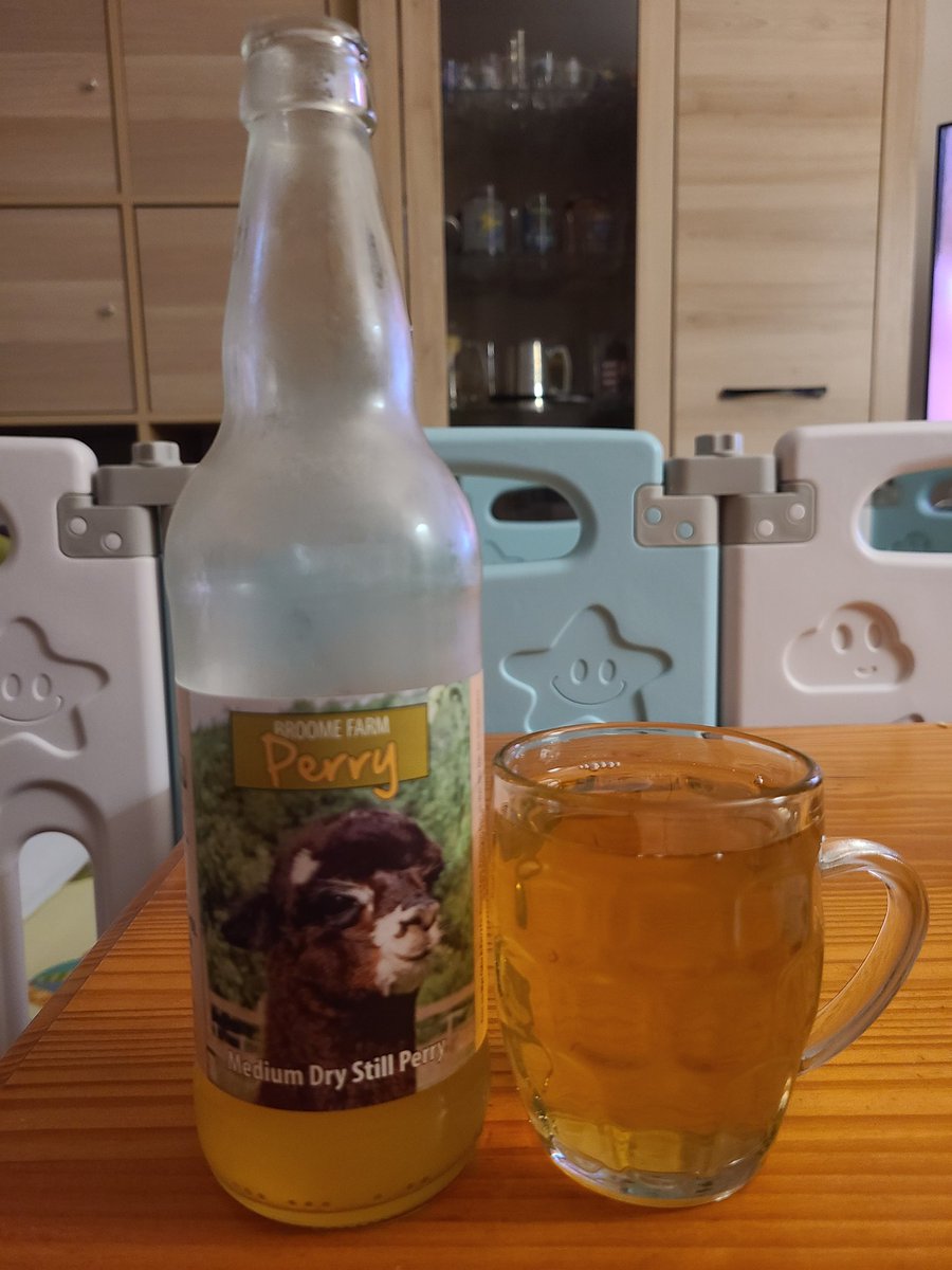 The Cider Blog (@theciderblog) on Twitter photo Day 17 of <a href="/RossCider/">Ross Cider</a> Advent Calendar. #nowdrinking Broome Farm Medium Dry Still Perry. Smooth, rich, nice tangy feel, and much sweeter than I was expecting. Very nice and juicy with a light tannins finish. #realperry Day 17 of <a href="/RossCider/">Ross Cider</a> Advent Calendar. #nowdrinking Broome Farm Medium Dry Still Perry. Smooth, rich, nice tangy feel, and much sweeter than I was expecting. Very nice and juicy with a light tannins finish. #realperry