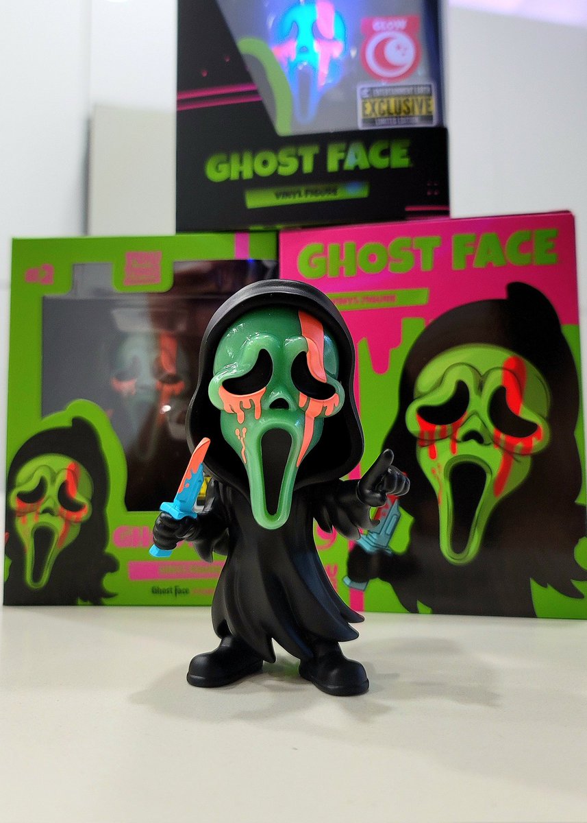 🔥🎄🎁🥲 I've been waiting SO LONG for this moment..🥹 Ghost face Youtooz Glow is finally home🎅🎁🎄❄️ #GhostFace #Youtooz #Limited1000 #EntertainmentEarth
