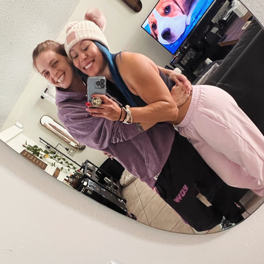 DeviKrysisOWA's tweet photo. Came by to see @CloudMatsuda today my sweet queen is always a sweetheart and 2024 will be an epic one when we run this SHINE Tag Team Division!

#PW_SHINE #DiscusDevi https://t.co/nuBqr5UVmV
