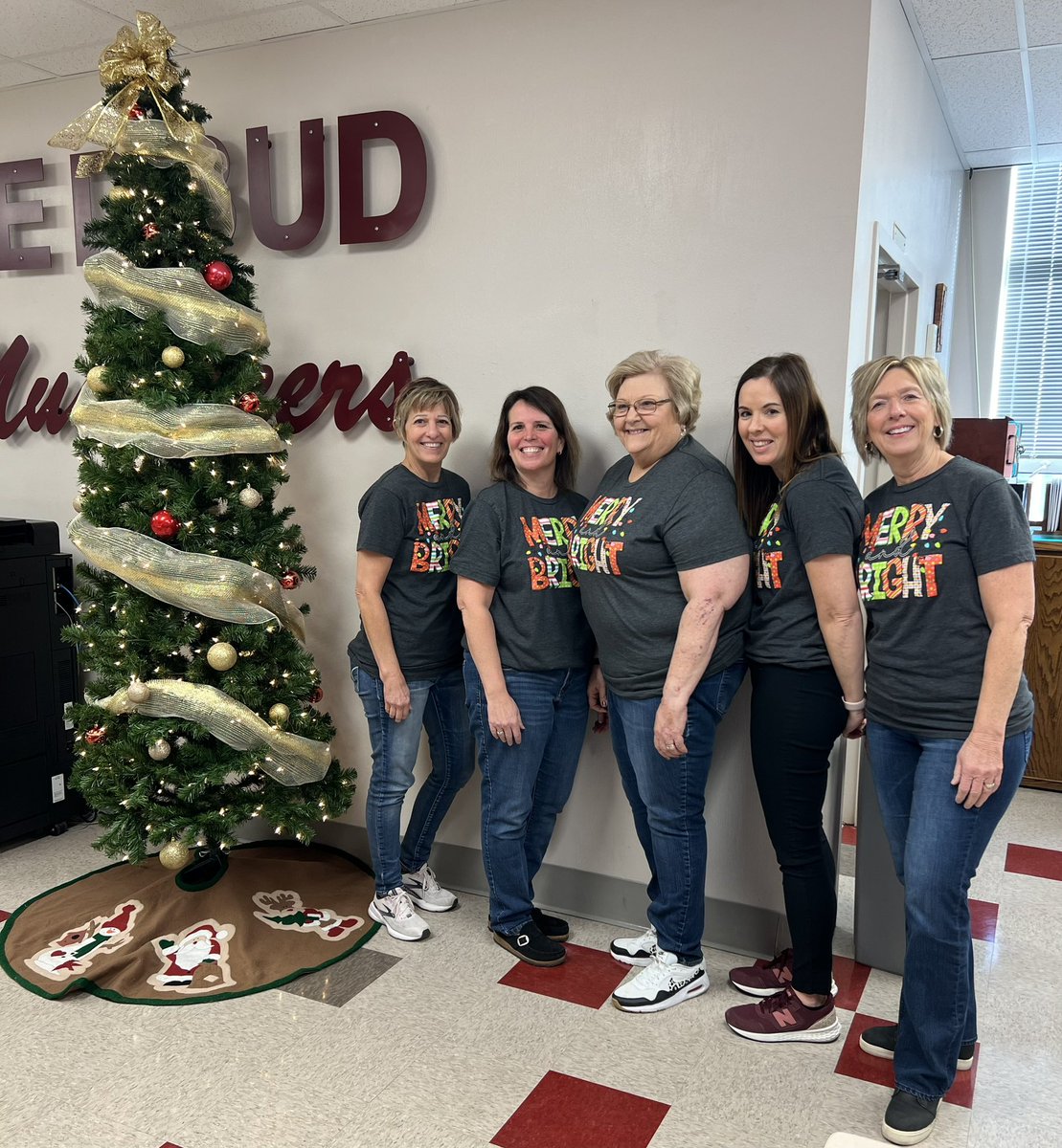 Merry and Bright <a href="/RedbudHS/">Red Bud High School</a> #RedBud132