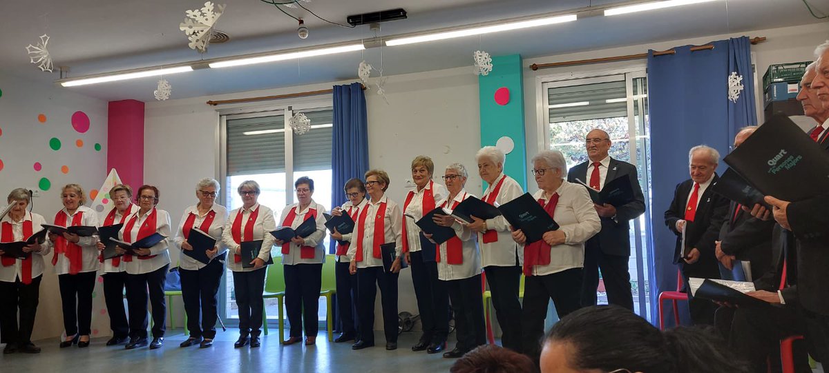 Escola Coral Veus Juntes tweet media